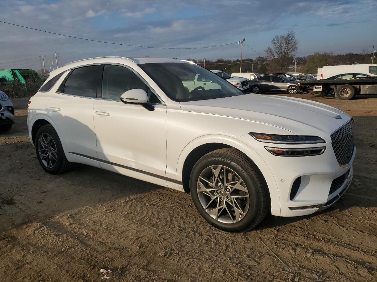 2022 Genesis GV70 - Image 4