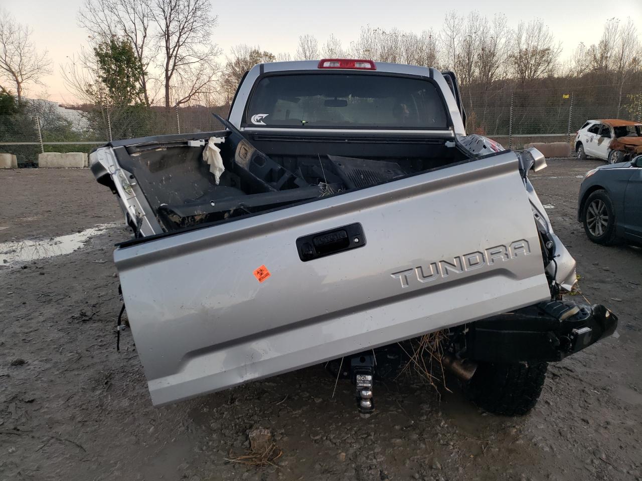 VIN 5TFDW5F19HX605733 2017 TOYOTA TUNDRA no.6