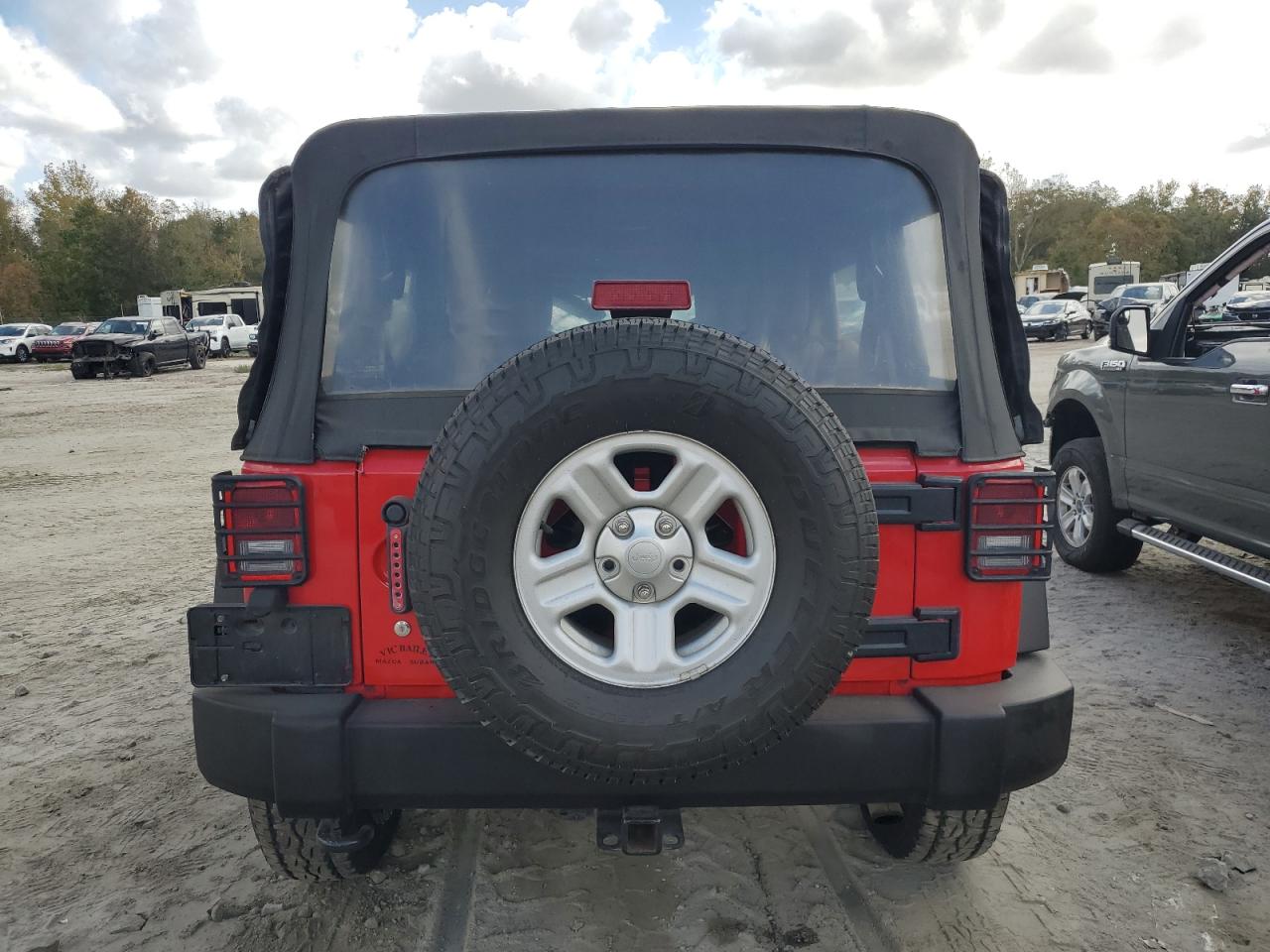 2015 Jeep Wrangler Unlimited Sport VIN: 1C4BJWDG8FL754609 Lot: 77126004