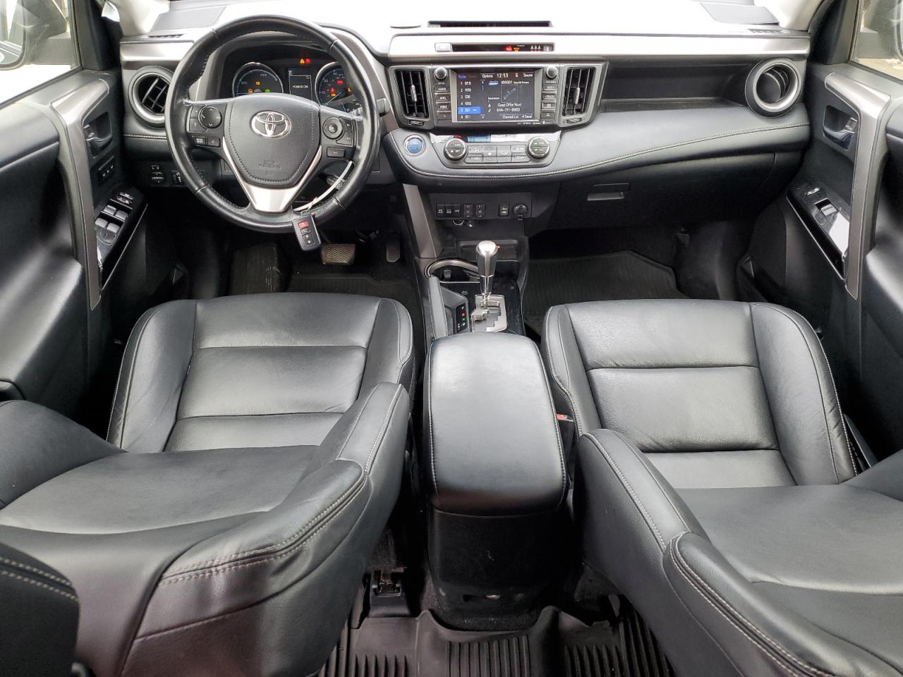 2018 Toyota RAV 4 - Image 8