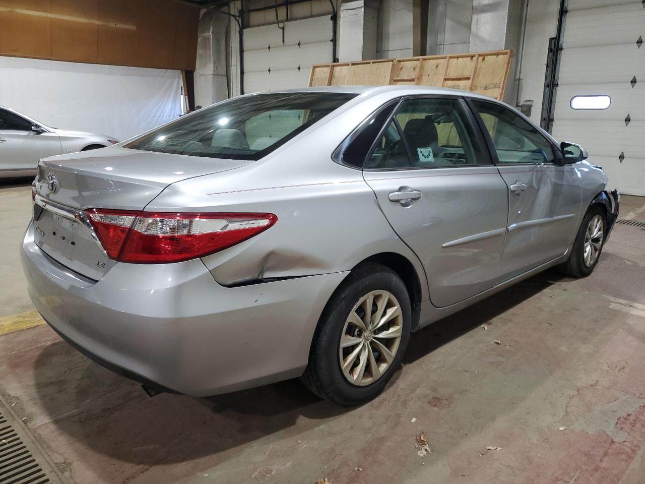 VIN 4T1BF1FK9HU700105 2017 TOYOTA CAMRY no.3