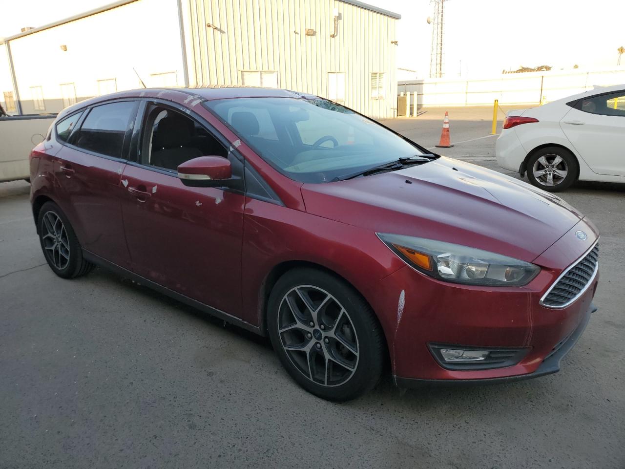 VIN 1FADP3M21HL303508 2017 FORD FOCUS no.4