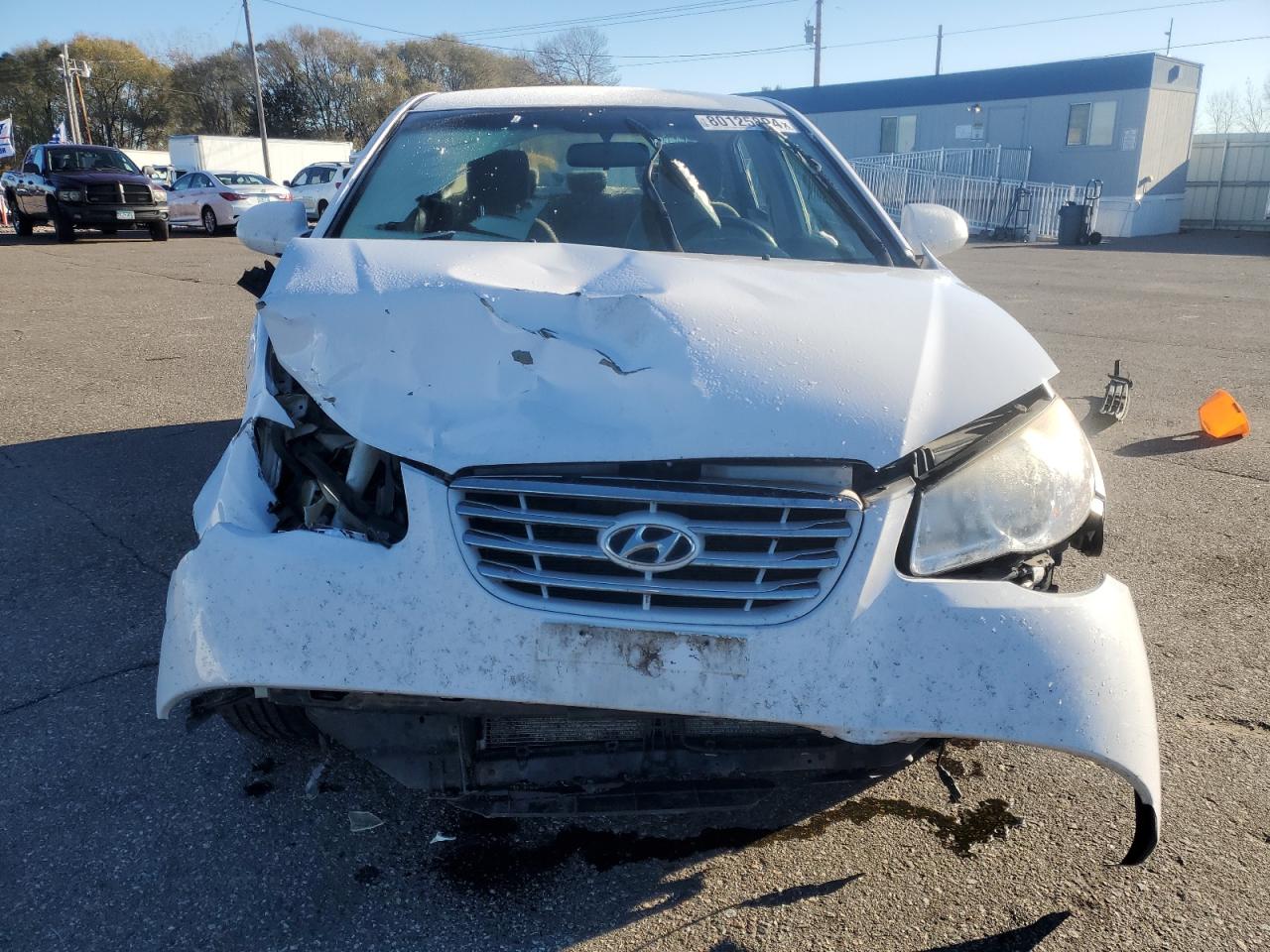 2010 Hyundai Elantra - Image 5