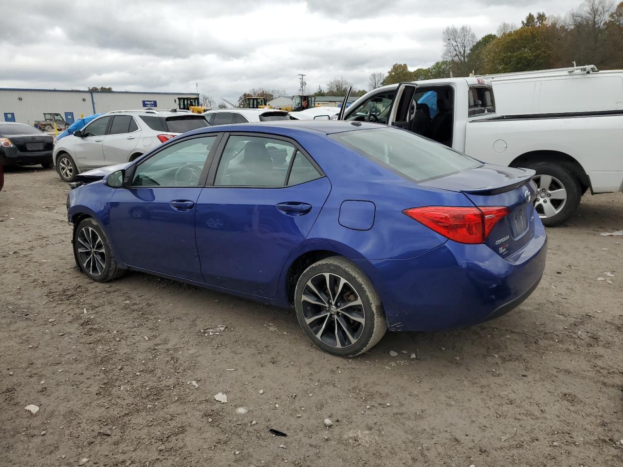 VIN 2T1BURHE6JC122239 2018 TOYOTA COROLLA no.2