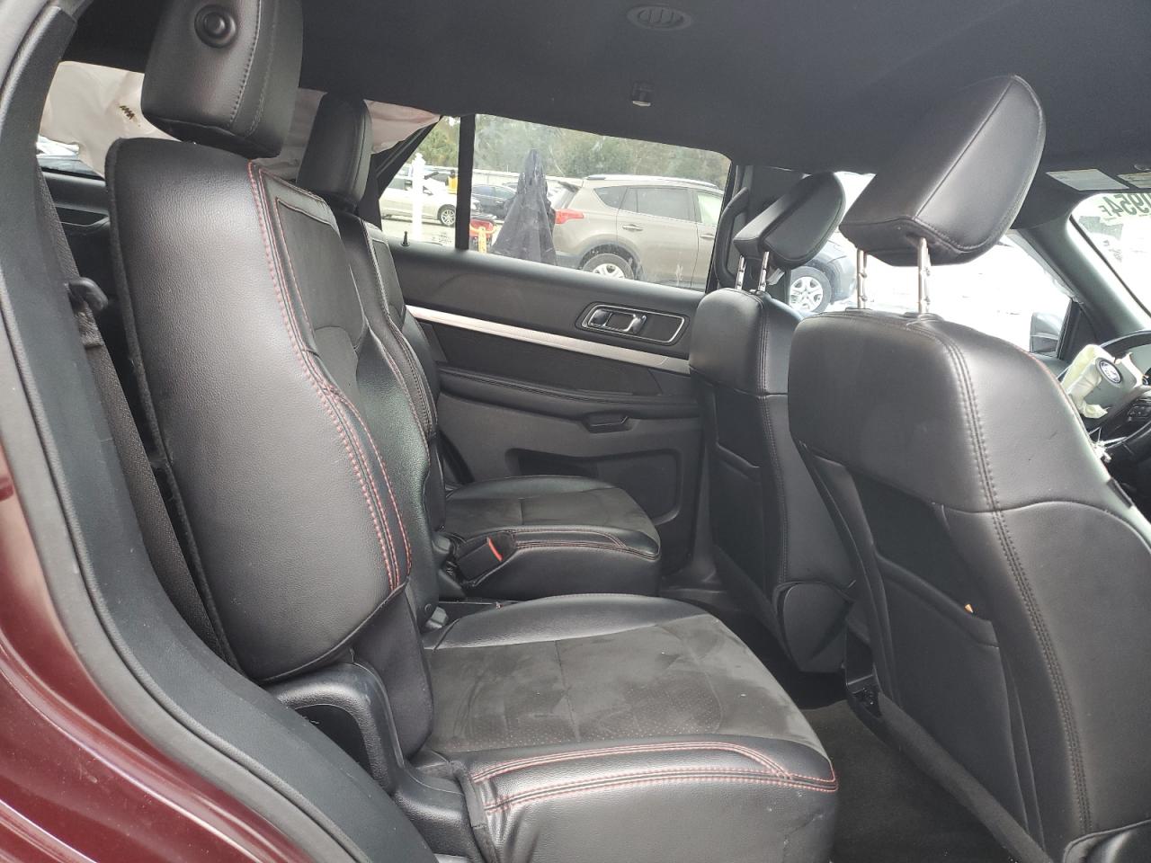 2018 Ford Explorer - Image 11