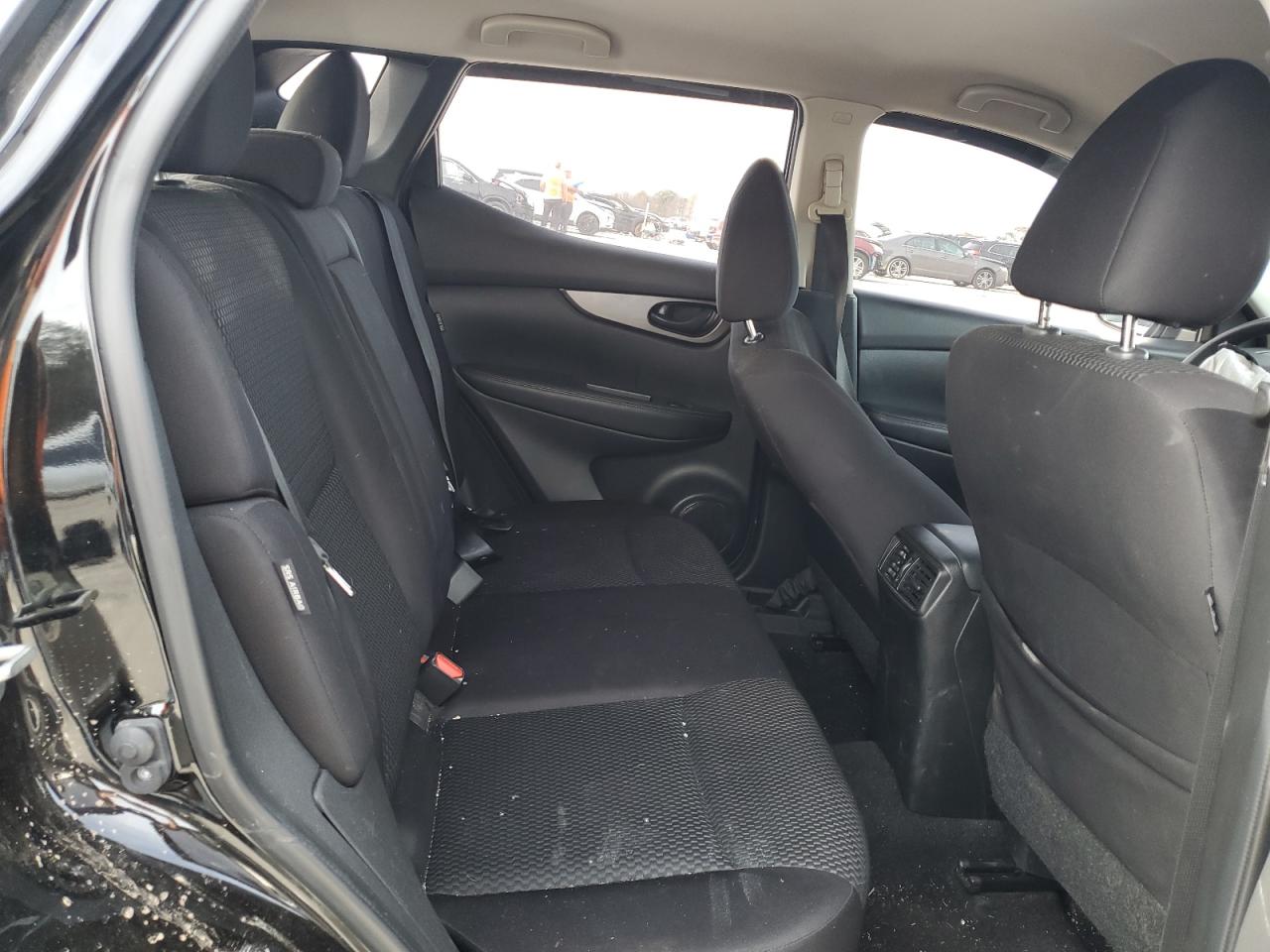 2020 Nissan Rogue - Image 11