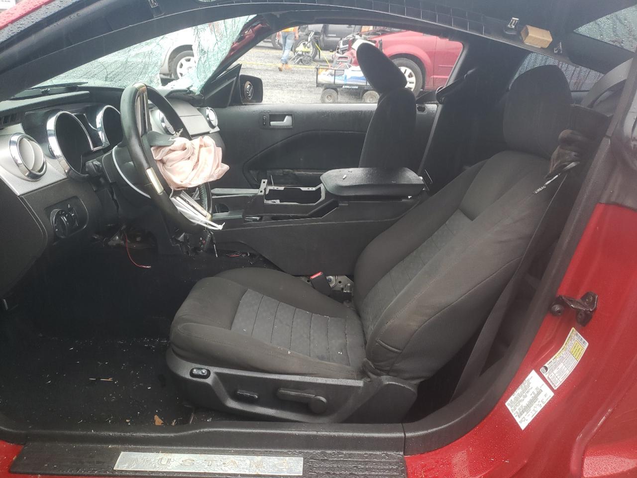 2008 Ford Mustang - Image 7