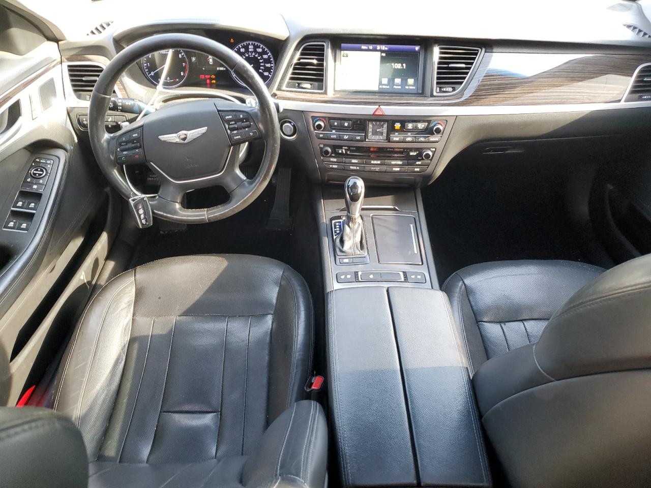2015 Hyundai Genesis - Image 8