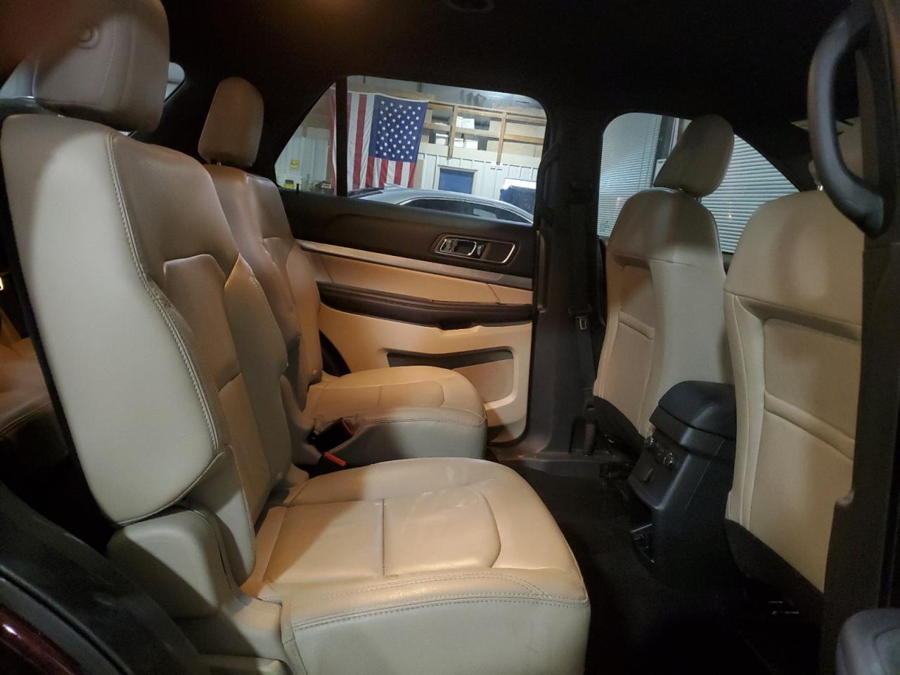 2018 Ford Explorer - Image 11