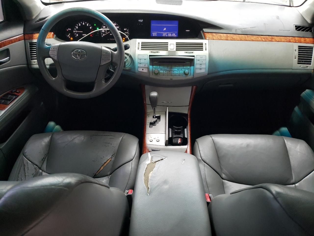 2007 Toyota Avalon - Image 8