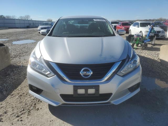  NISSAN ALTIMA 2018 Сріблястий