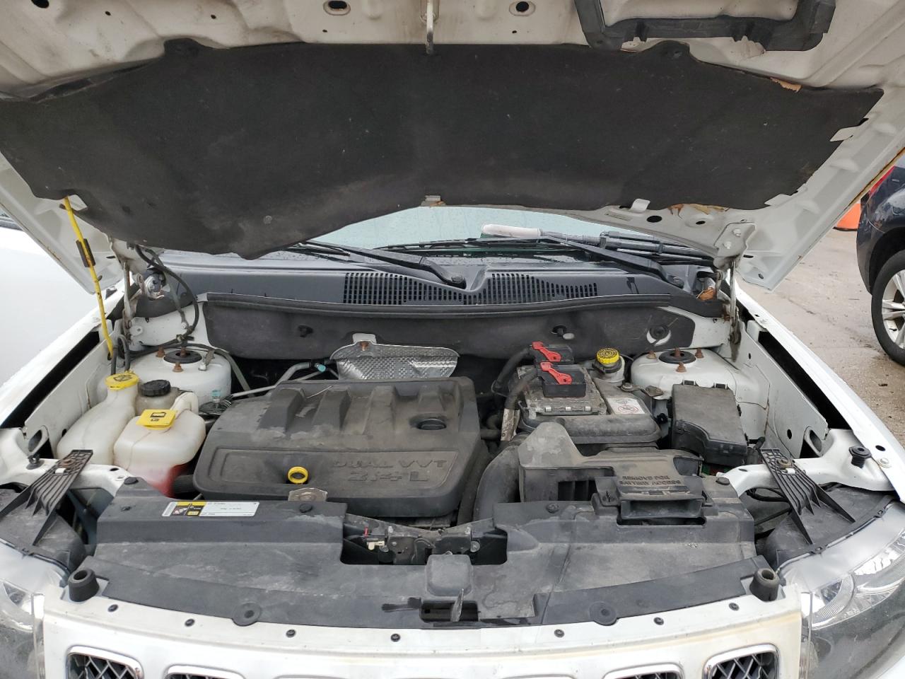 2014 Jeep Compass - Image 12