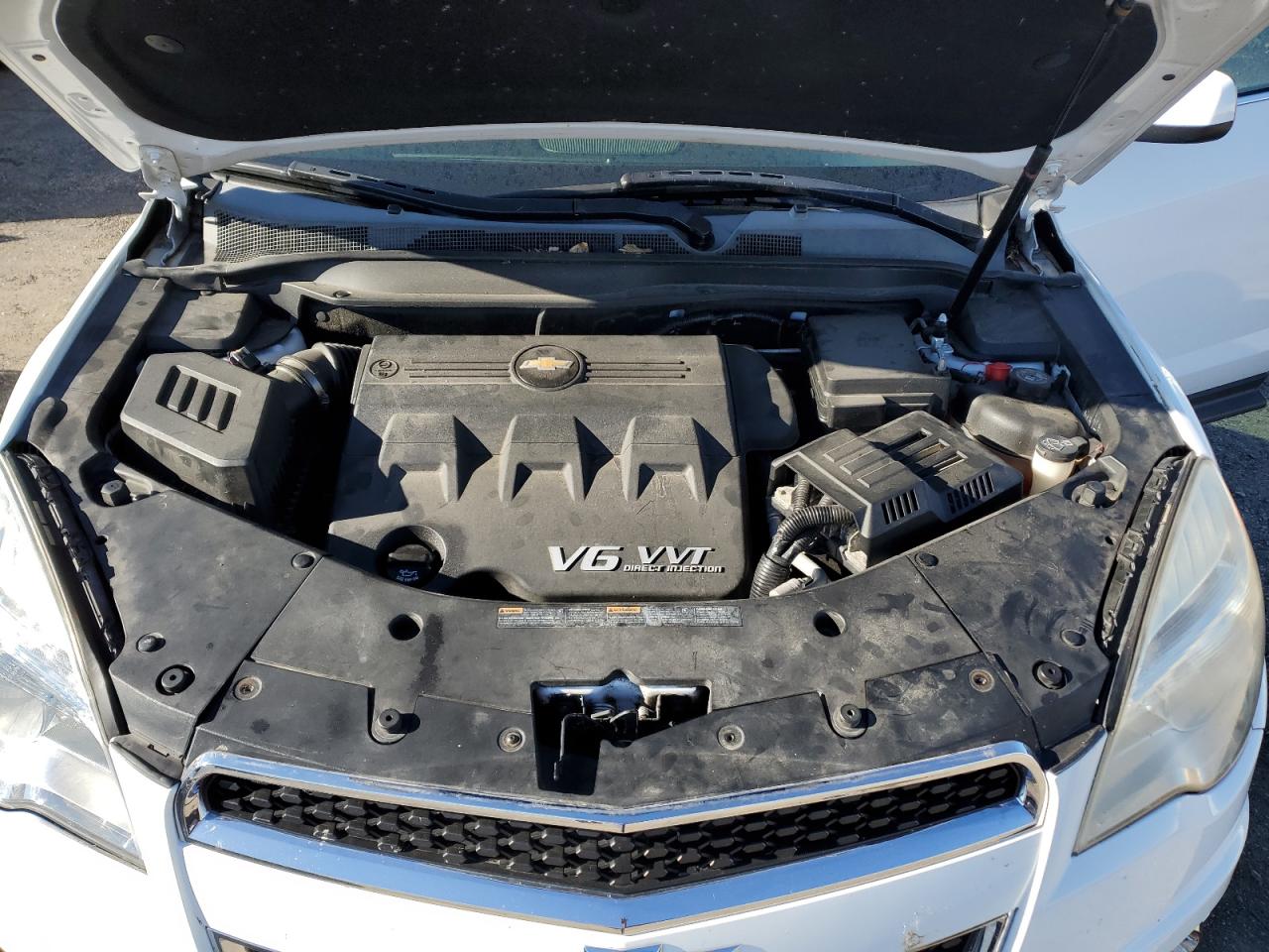 2010 Chevrolet Equinox - Image 11