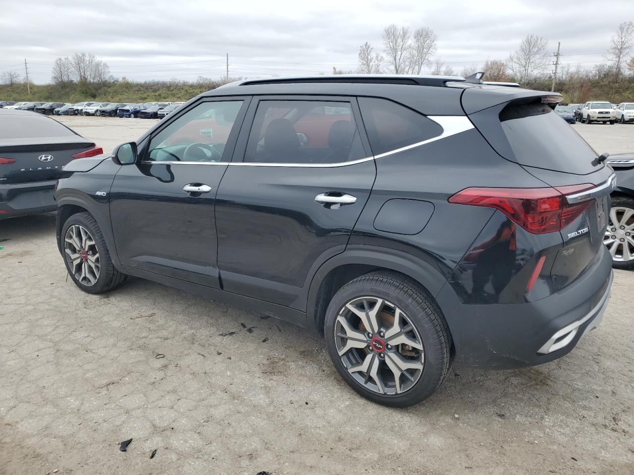 2023 Kia Seltos - Image 2
