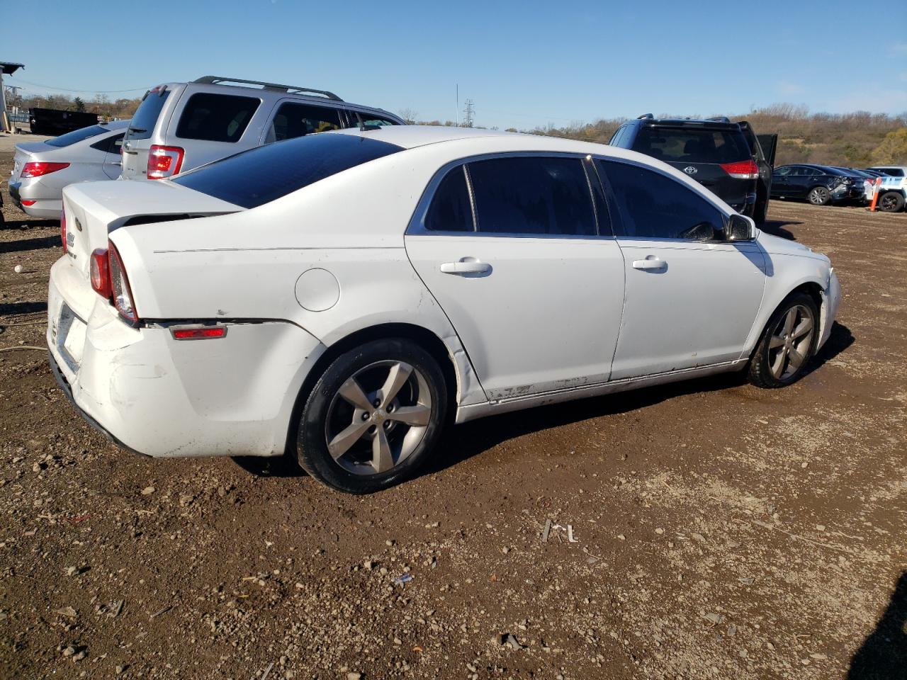 2011 Chevrolet Malibu - Image 3