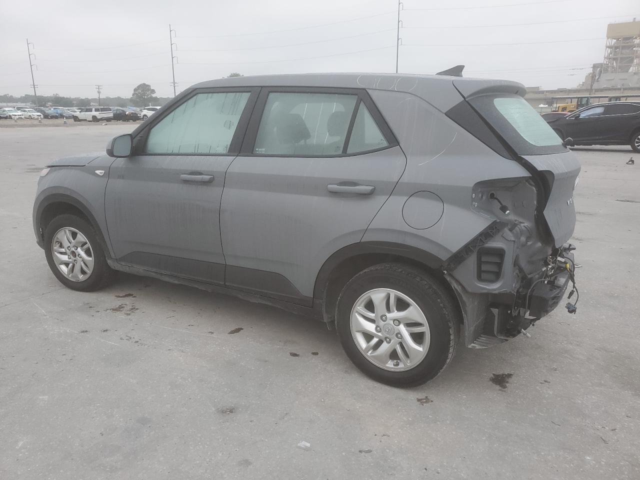 2021 Hyundai Venue - Image 2