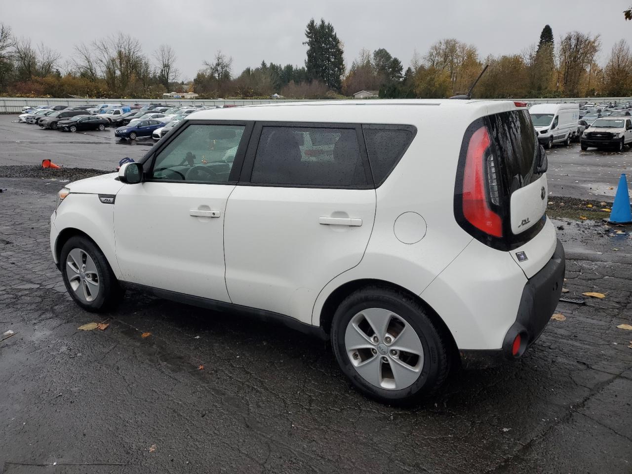 VIN KNDJN2A26G7356603 2016 KIA SOUL no.2