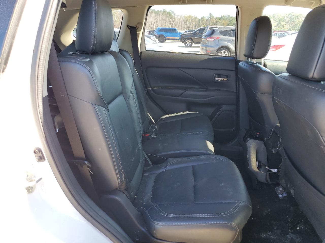 2020 Mitsubishi Outlander - Image 11