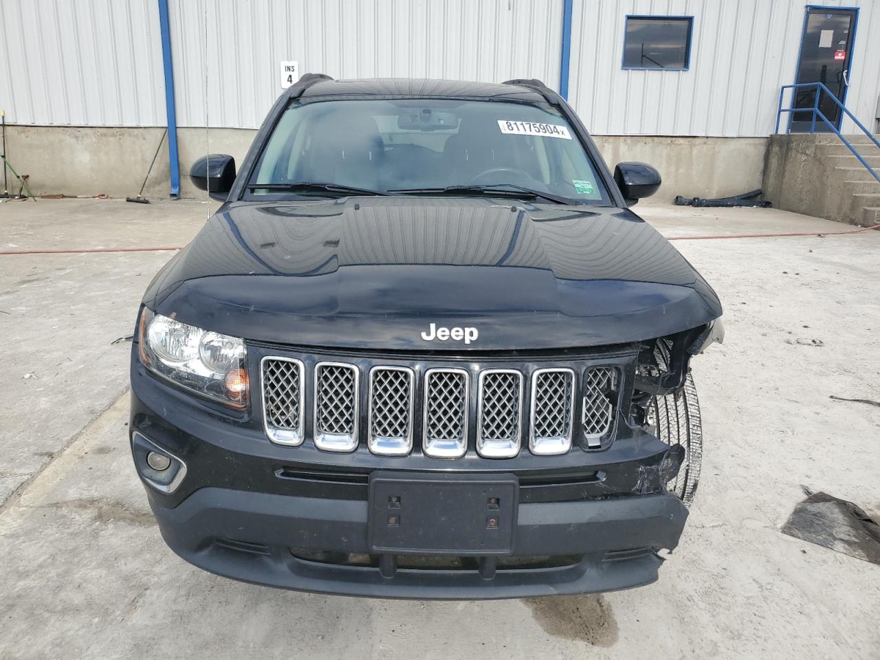 VIN 1C4NJDEB8HD177565 2017 JEEP COMPASS no.5