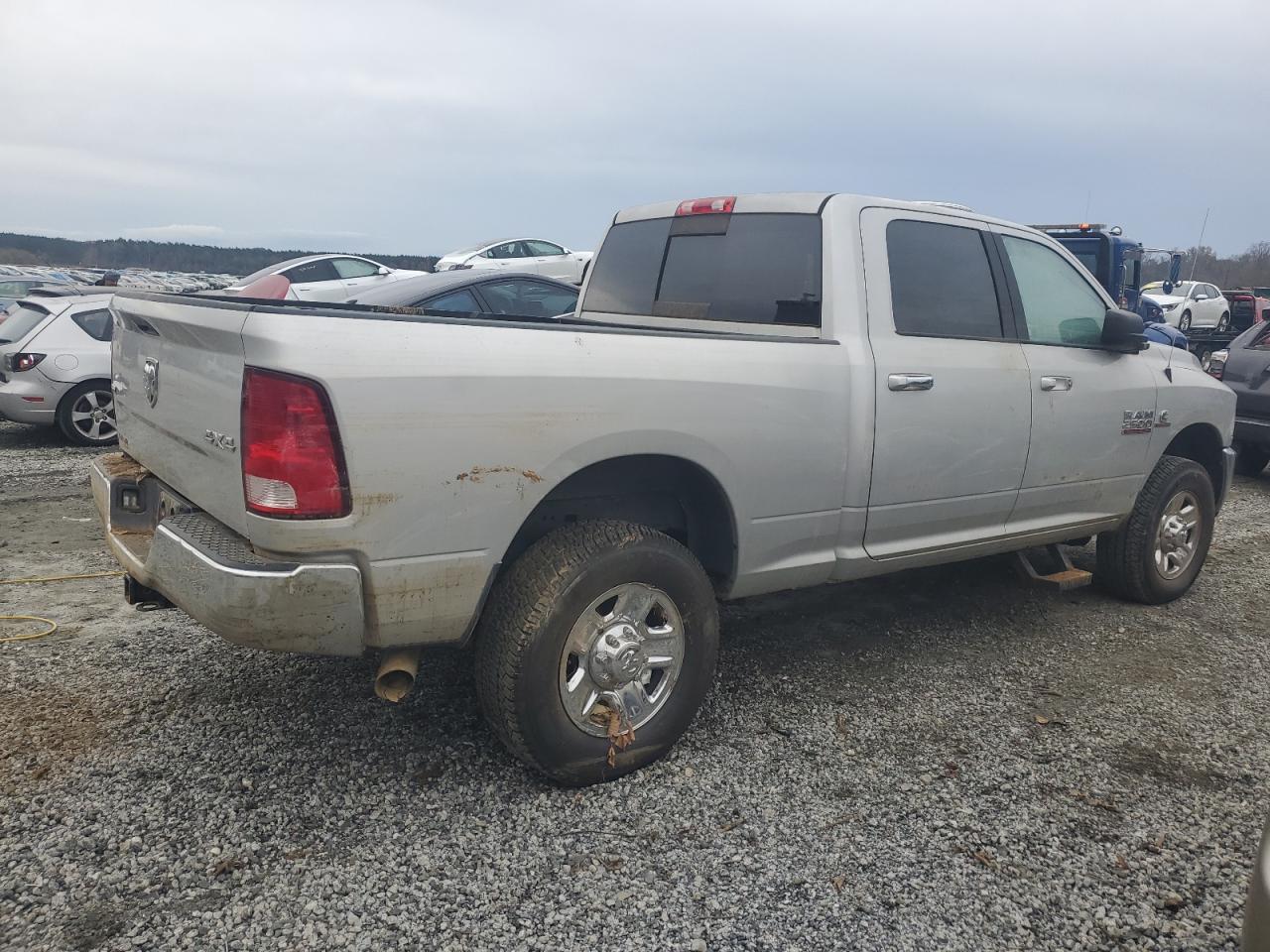 2017 RAM 2500 - Image 3