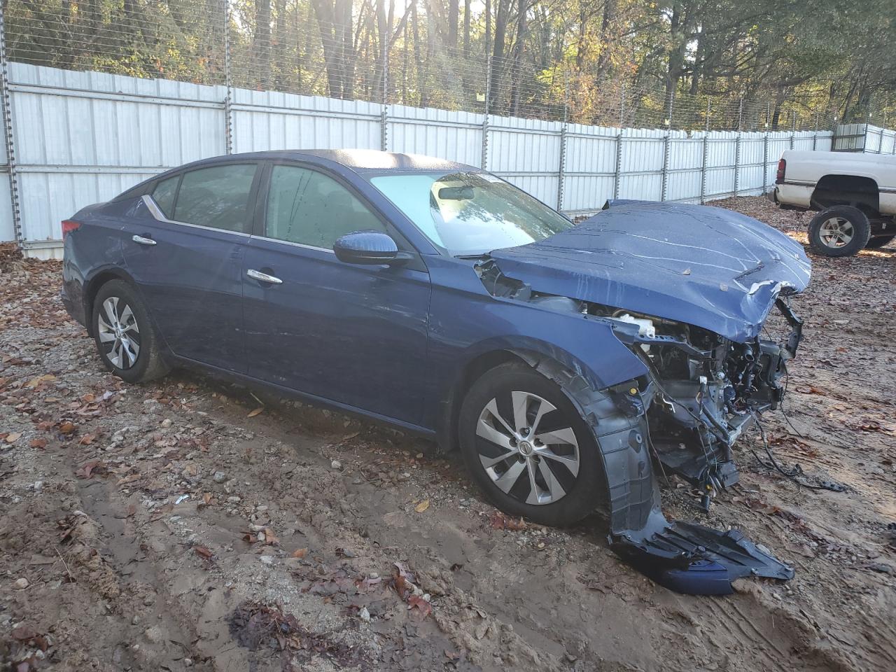 2019 Nissan Altima - Image 4