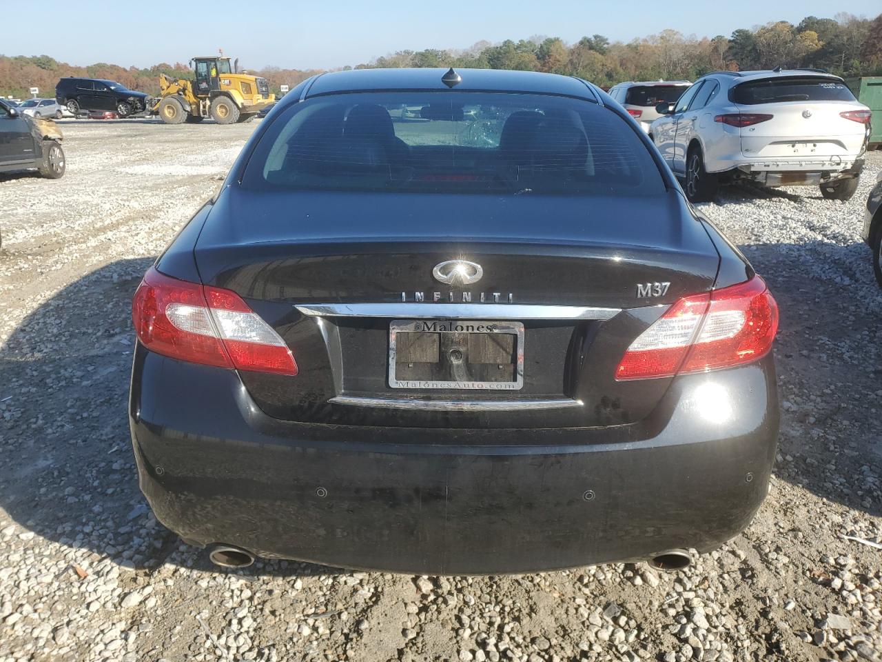 2013 Infiniti M - Image 6
