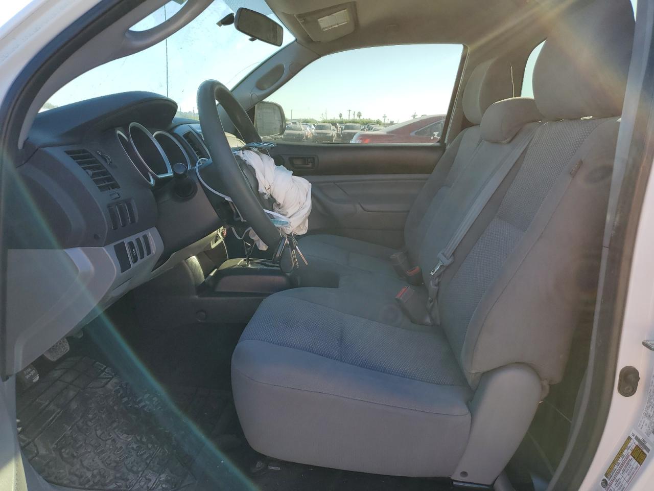 2014 Toyota Tacoma - Image 7