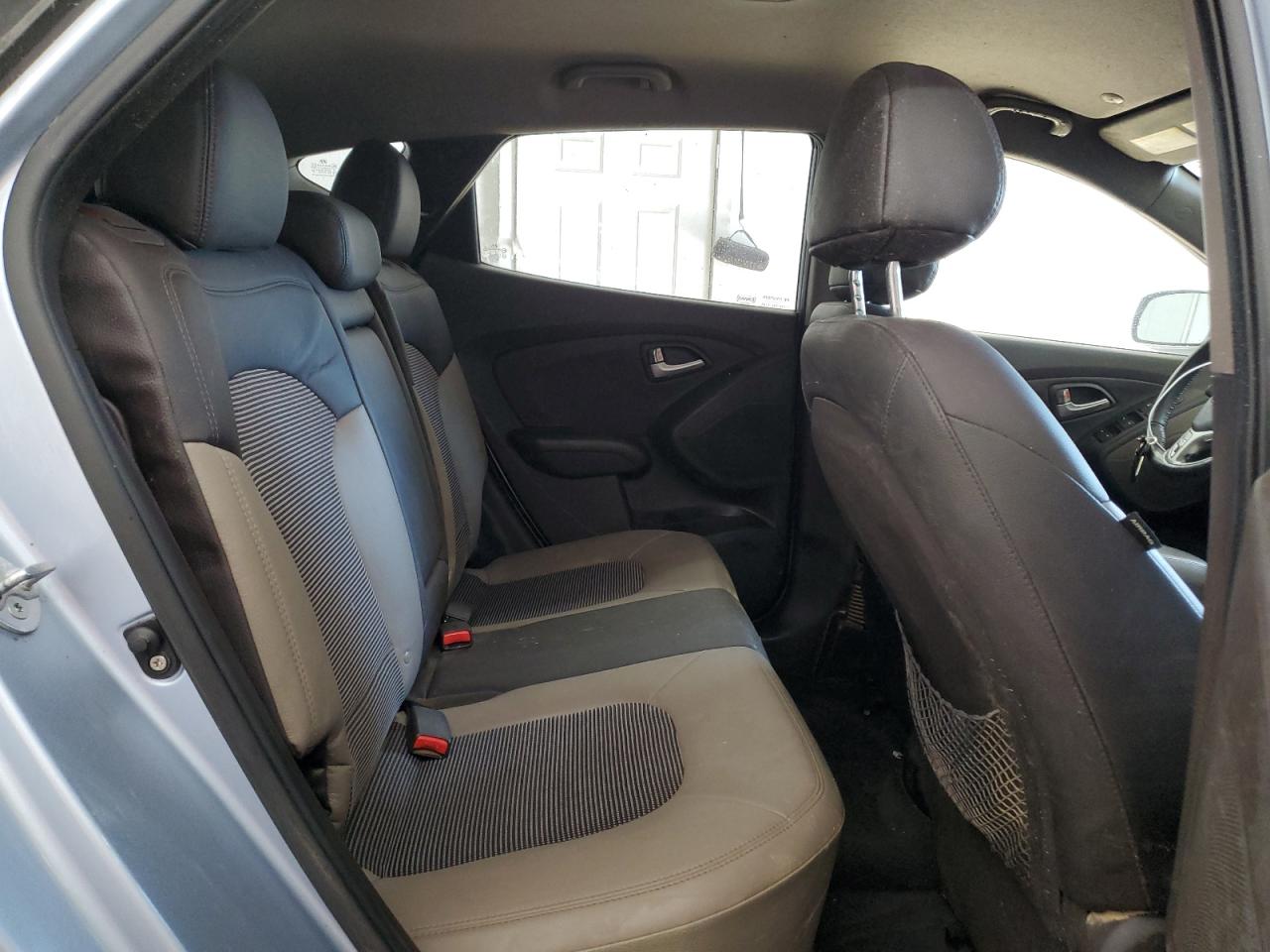 2013 Hyundai Tucson - Image 11