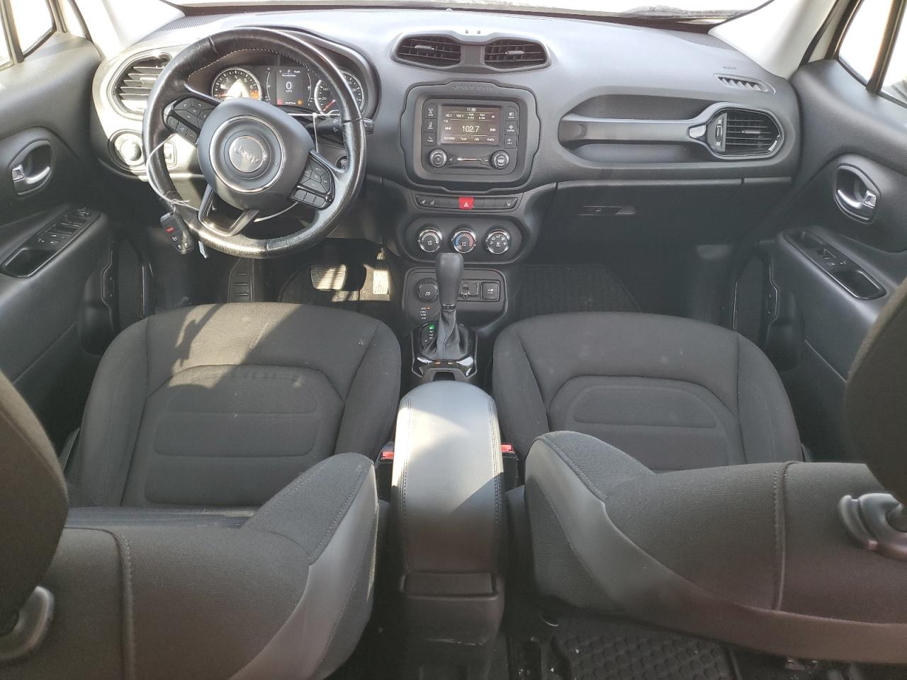 2017 Jeep Renegade - Image 8