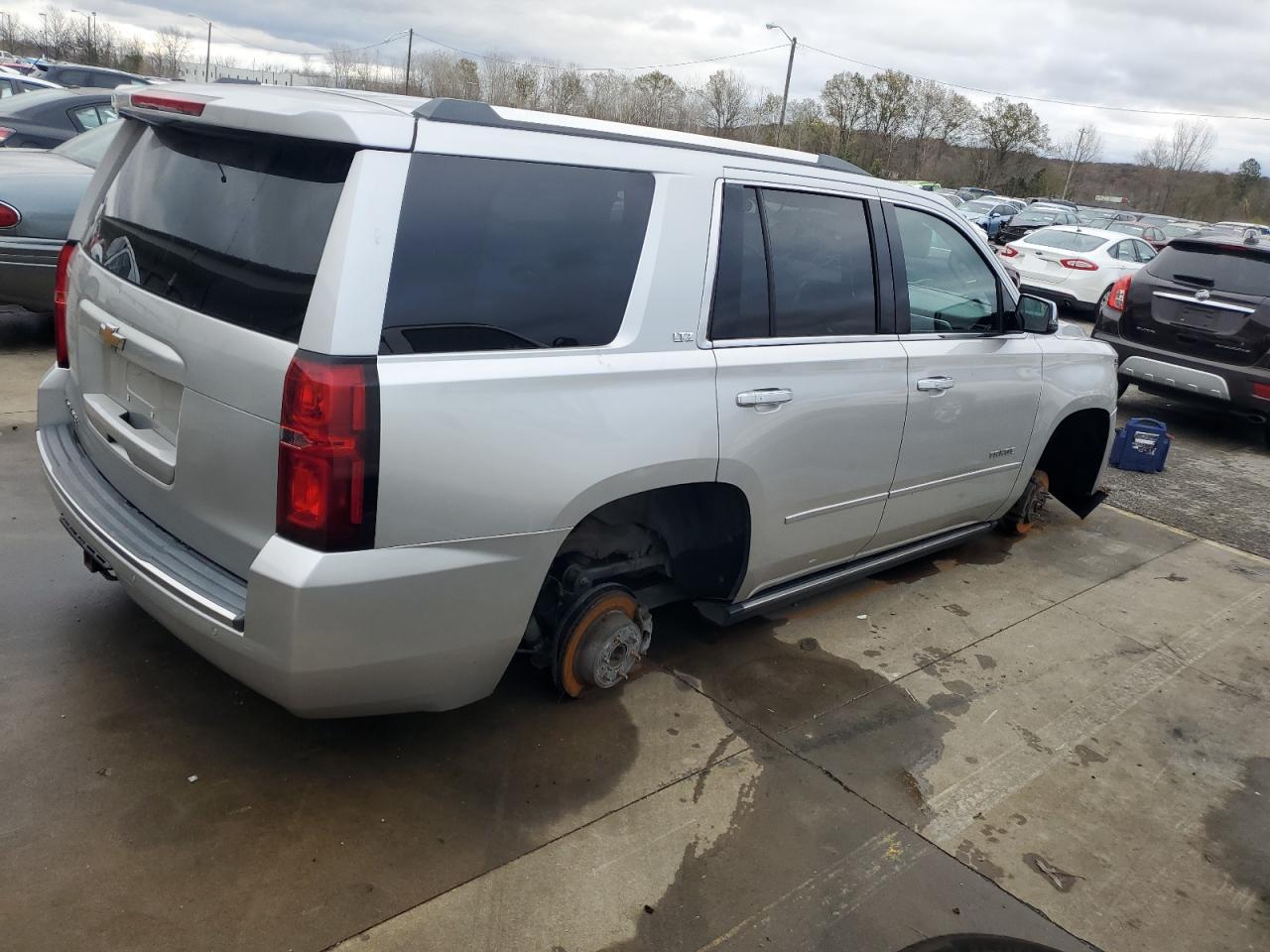 2016 Chevrolet Tahoe - Image 3