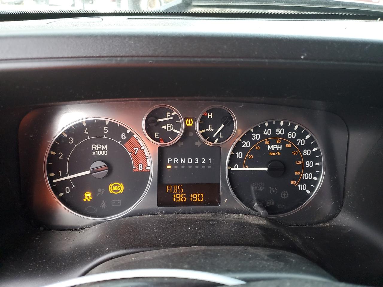 2008 Hummer H3 - Image 9
