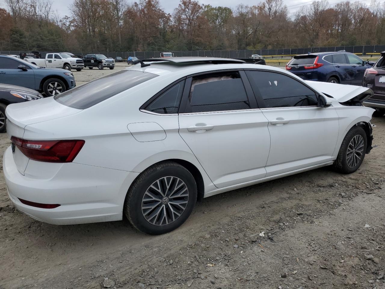 2021 Volkswagen Jetta - Image 3