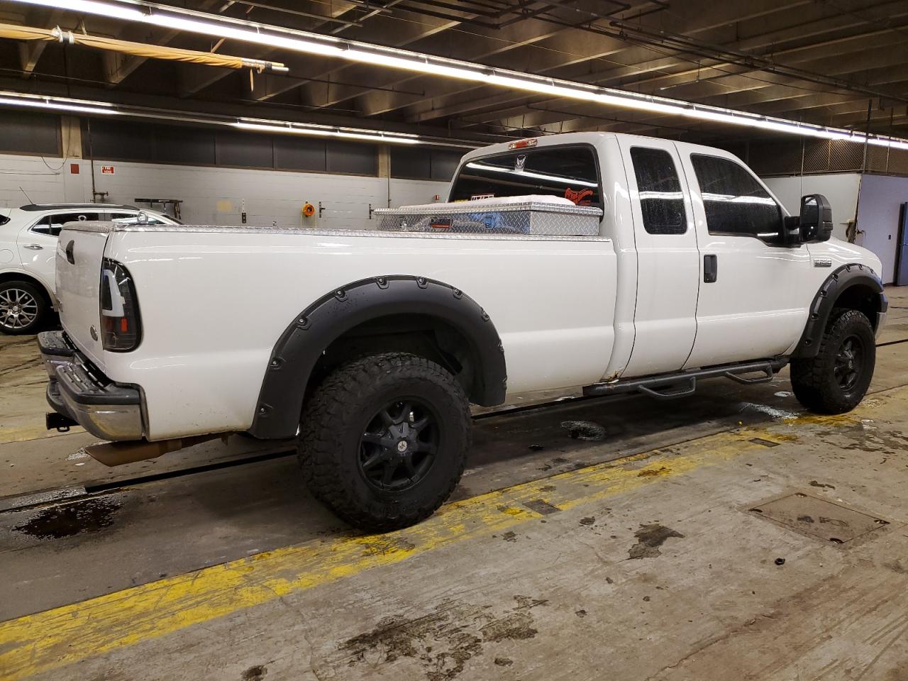 2005 Ford F250 - Image 3