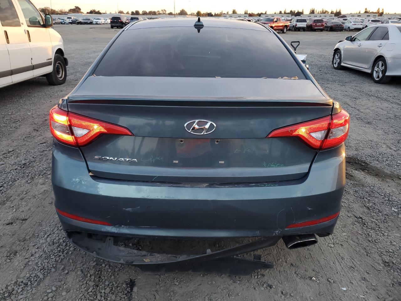 2015 Hyundai Sonata Se VIN: 5NPE24AF1FH037418 Lot: 80987014