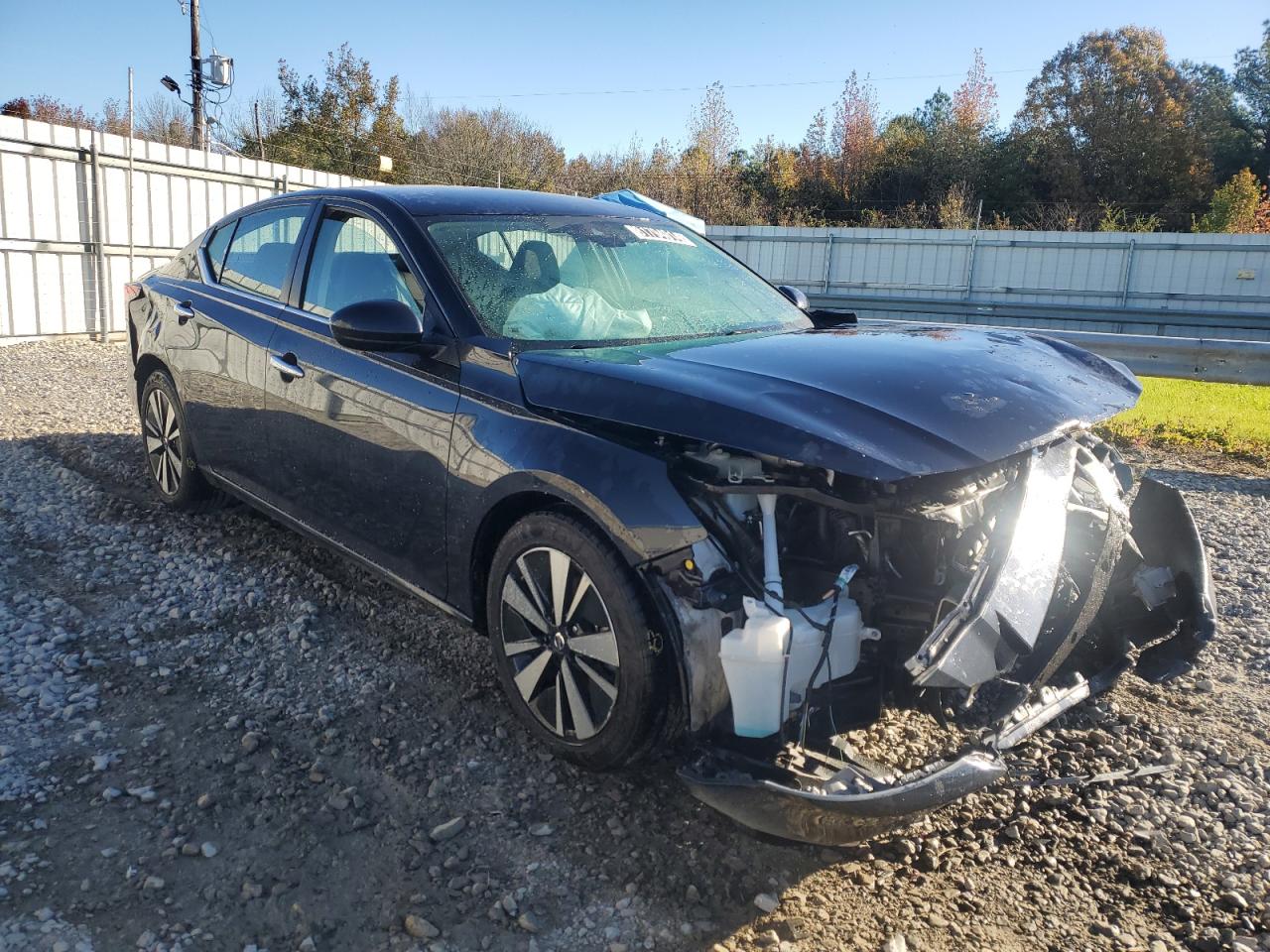 2021 Nissan Altima - Image 4