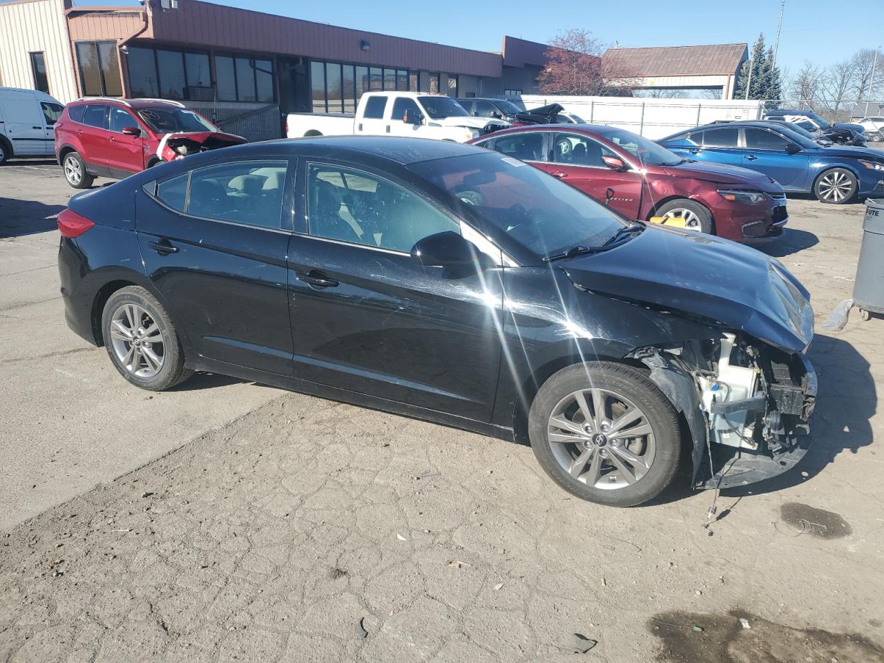 2017 Hyundai Elantra - Image 4