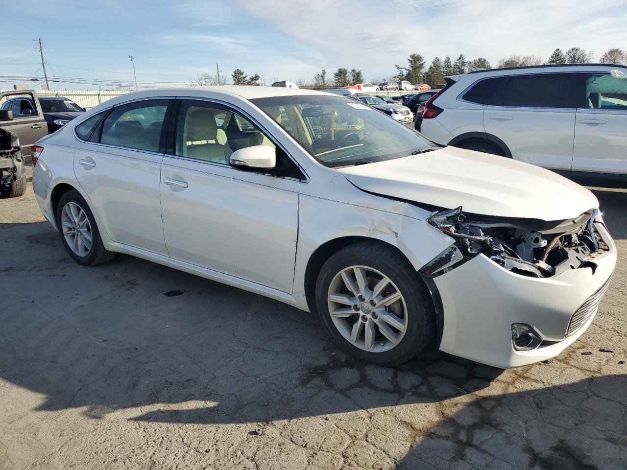 2015 Toyota Avalon - Image 4