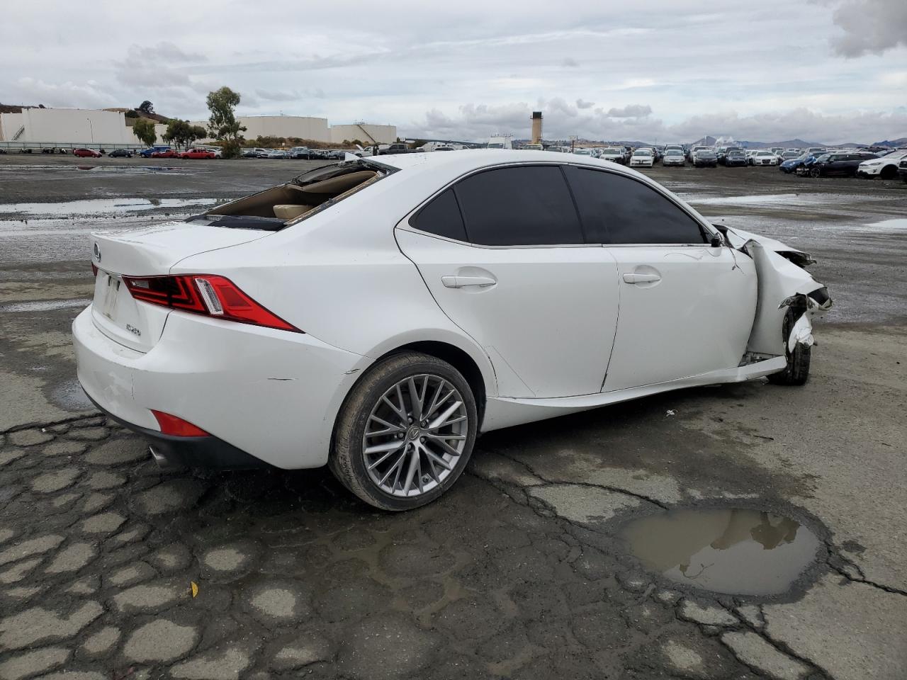 VIN JTHBF1D29E5024766 2014 LEXUS IS no.3