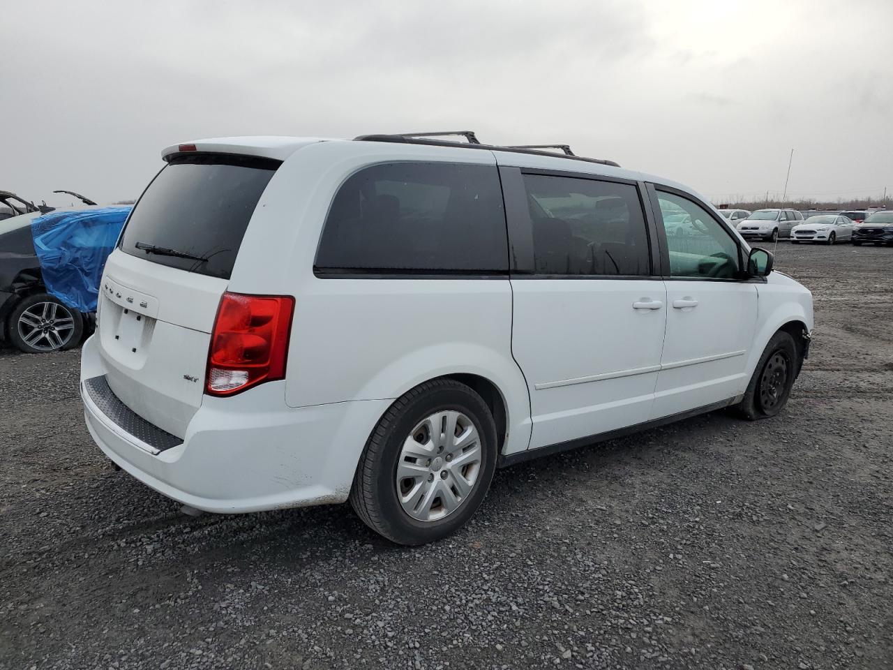 2016 Dodge Caravan - Image 3