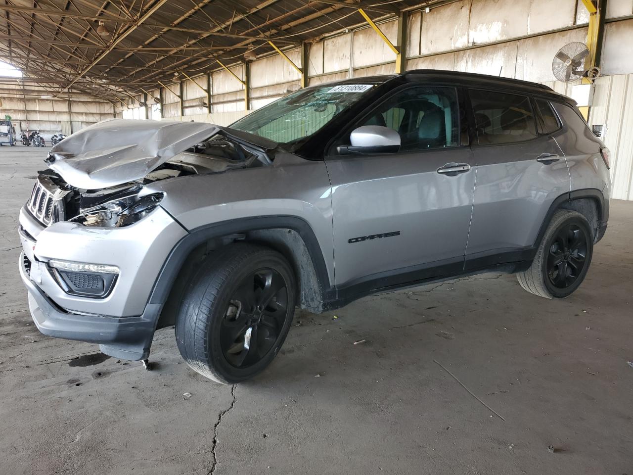 VIN 3C4NJCBB2JT407213 2018 JEEP COMPASS no.1