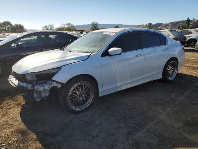  HONDA ACCORD 2016 Белы