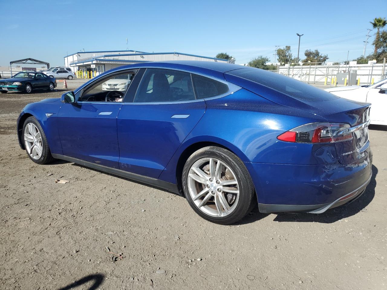 VIN 5YJSA1E2XFF116449 2015 TESLA MODEL S no.2