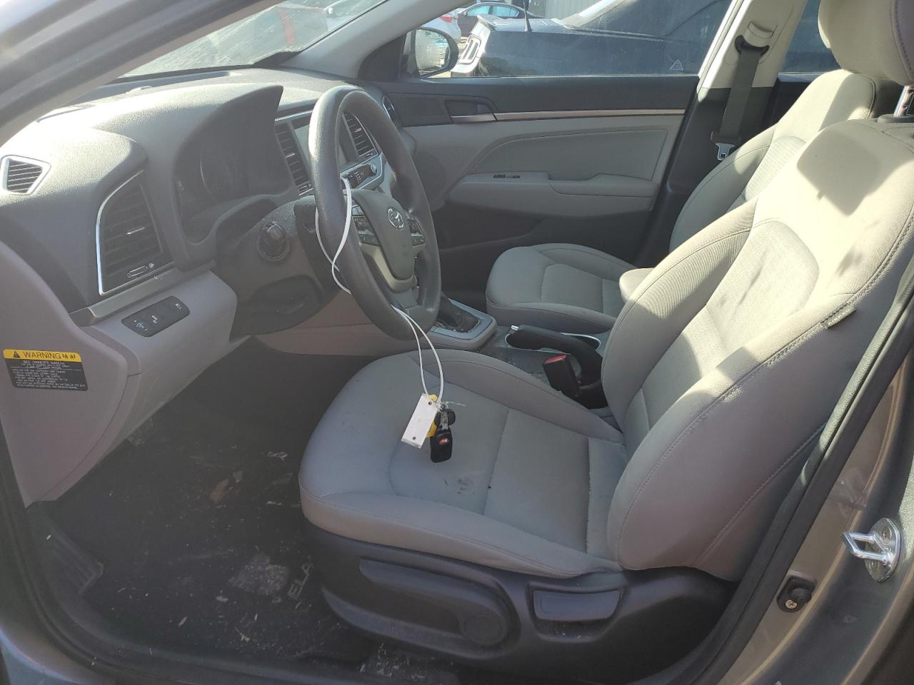 2018 Hyundai Elantra - Image 7