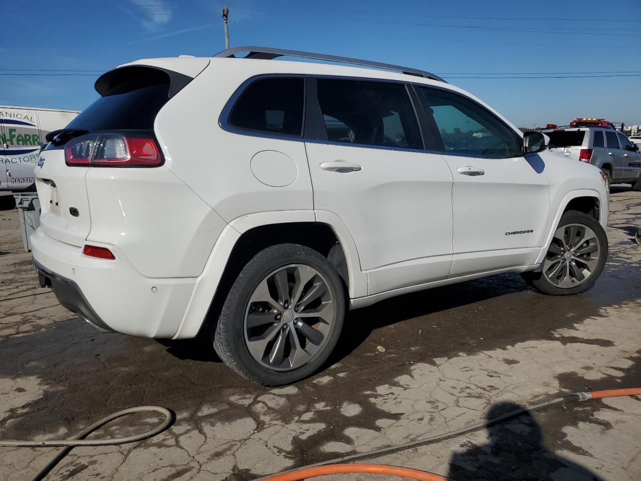 2019 Jeep Cherokee Overland VIN: 1C4PJMJN1KD269004 Lot: 79611944