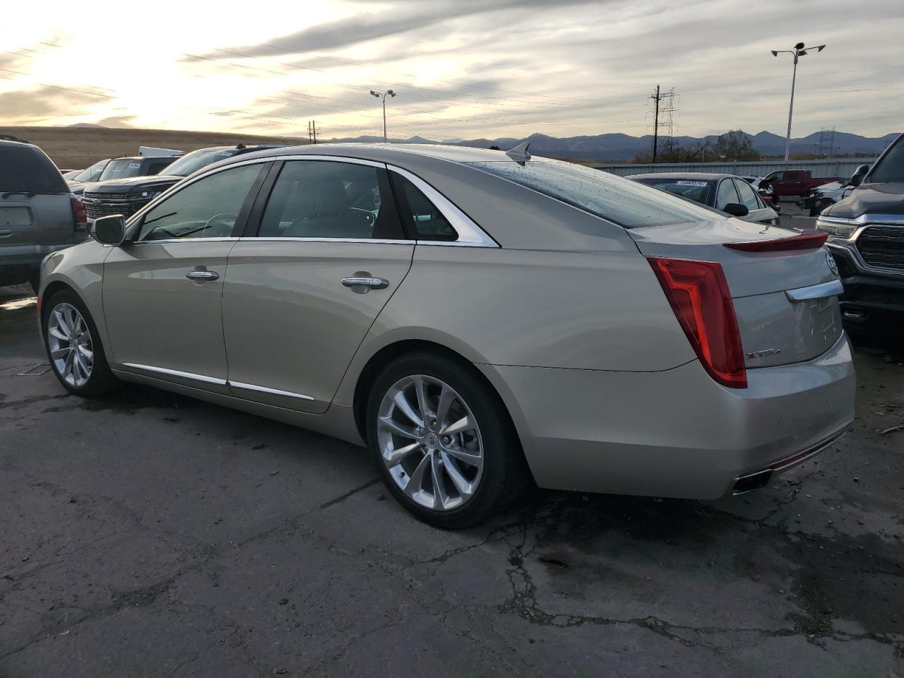 2014 Cadillac XTS - Image 2
