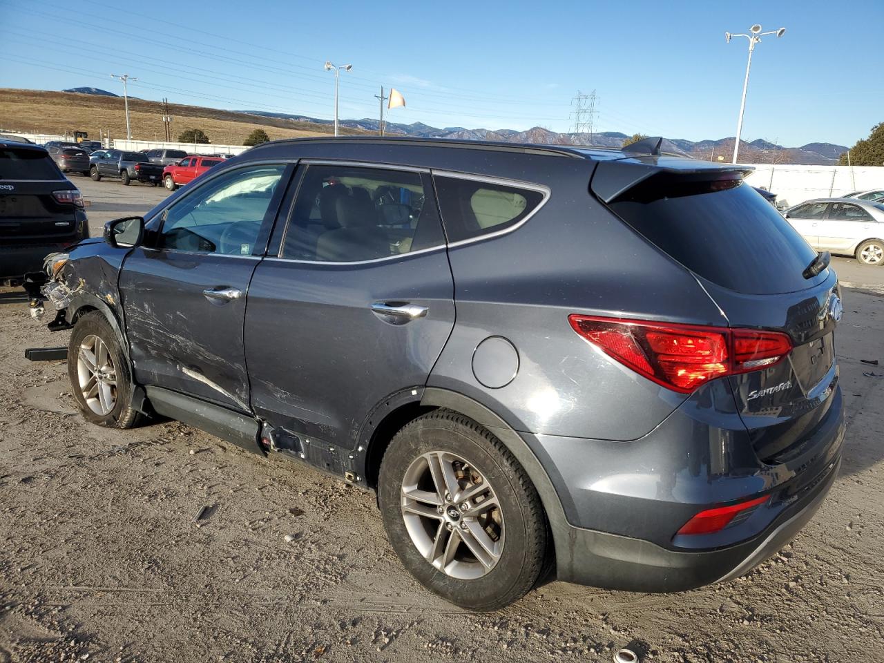 VIN 5NMZU3LB5HH010707 2017 HYUNDAI SANTA FE no.2