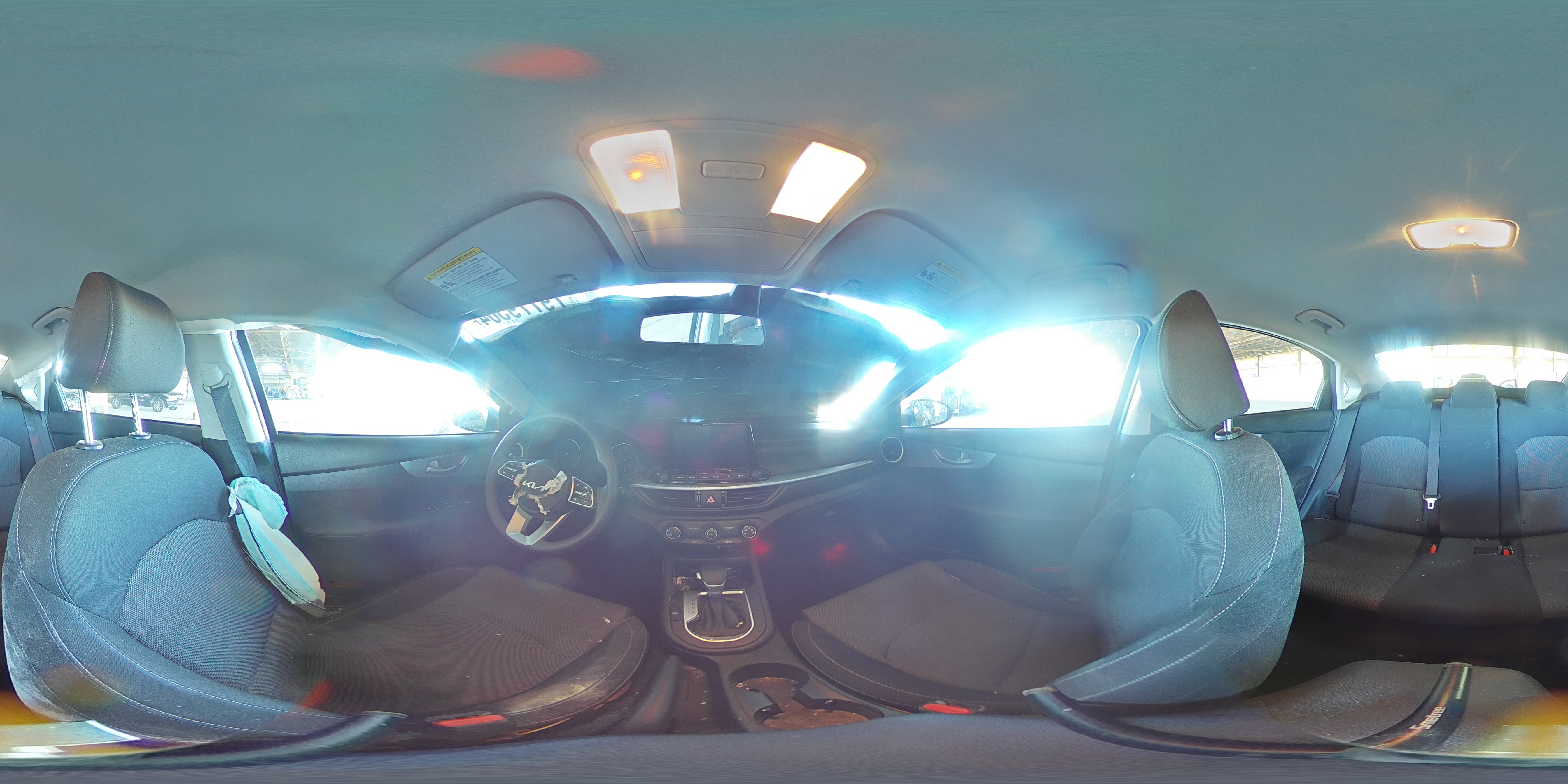2024 Kia Forte - Image 12