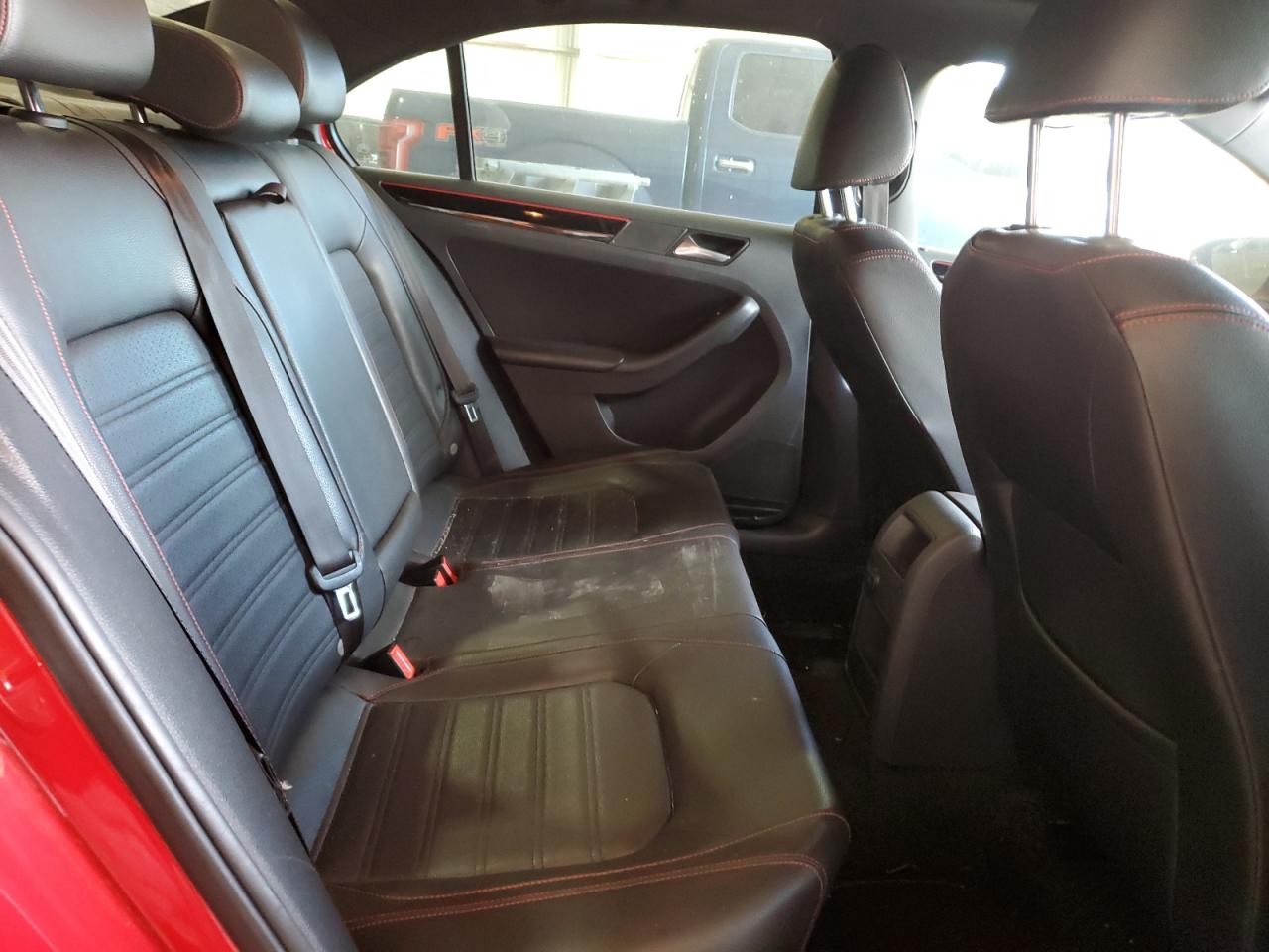 2016 Volkswagen Jetta - Image 10