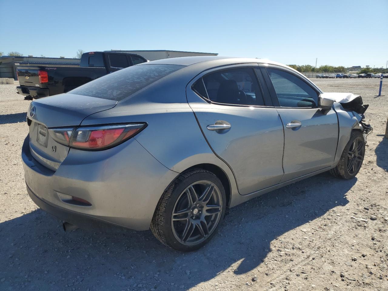 VIN 3MYDLBZV5GY102513 2016 TOYOTA SCION no.3