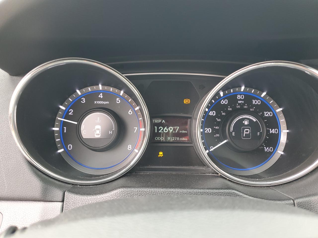 2014 Hyundai Sonata - Image 9